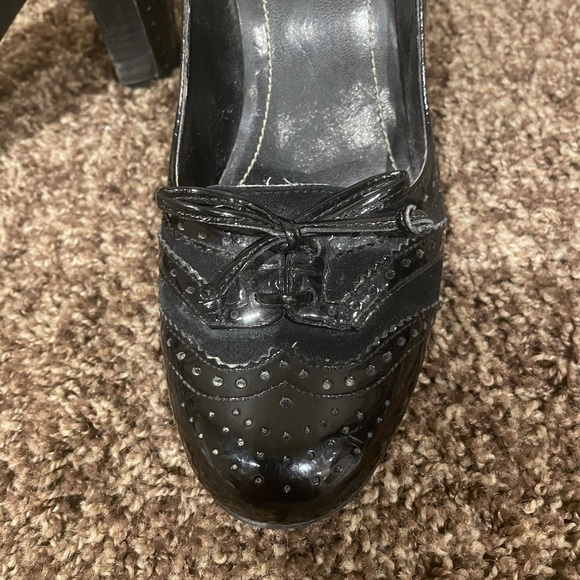 Naturalizer Pumps - Picture 2 of 4